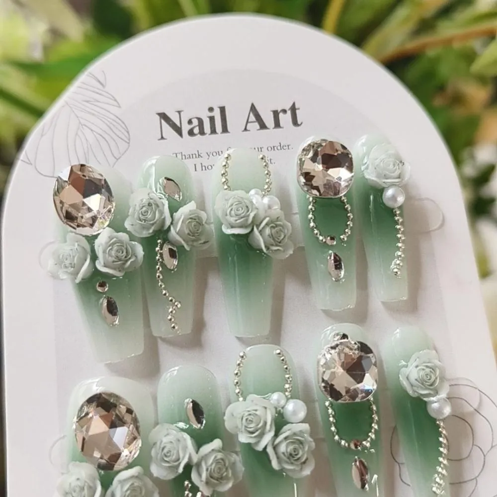 Handmade Green Camellia Gradient Wearable Nails